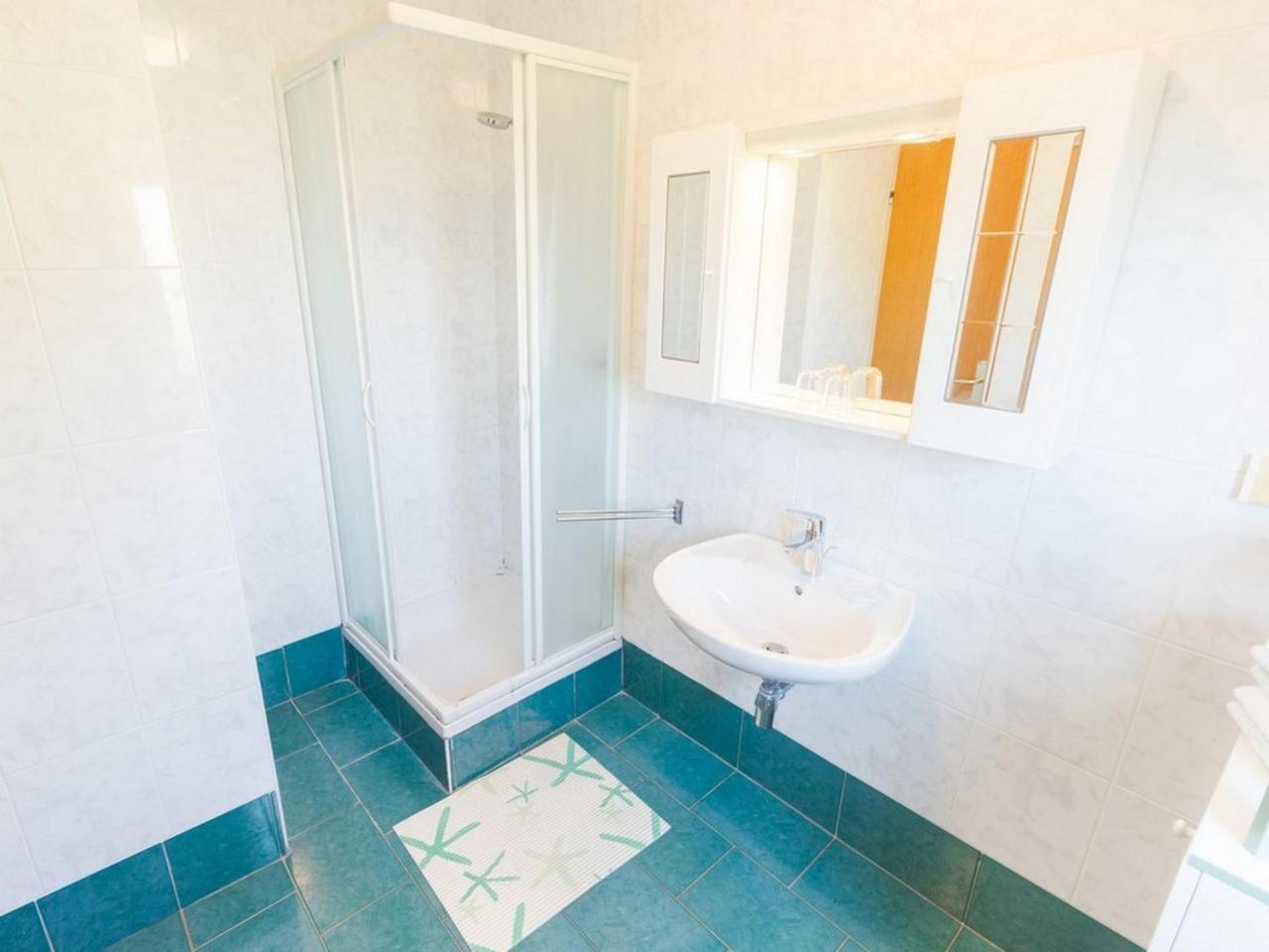 באסקה Apartment And Rooms Kristina מראה חיצוני תמונה