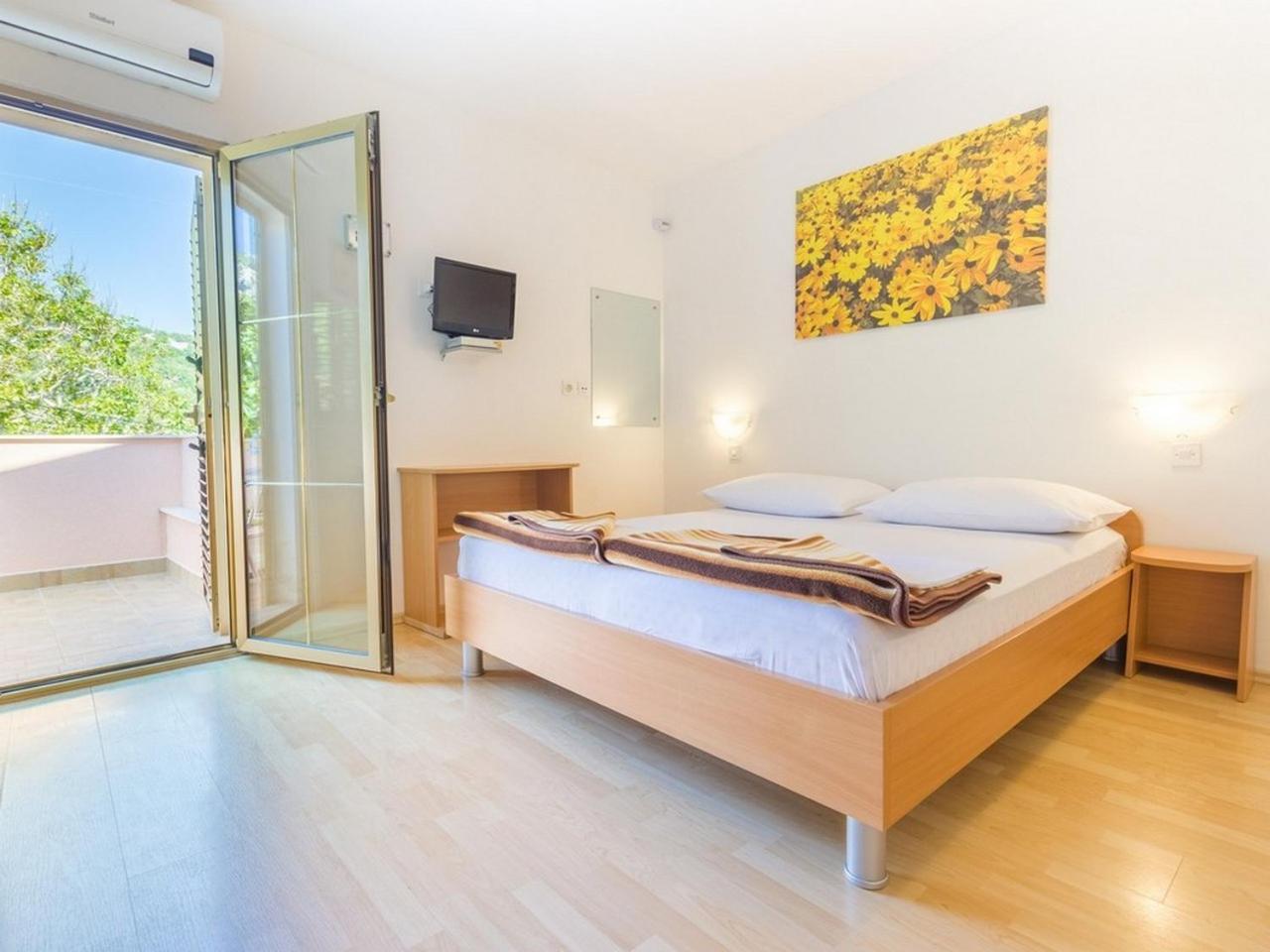 באסקה Apartment And Rooms Kristina מראה חיצוני תמונה