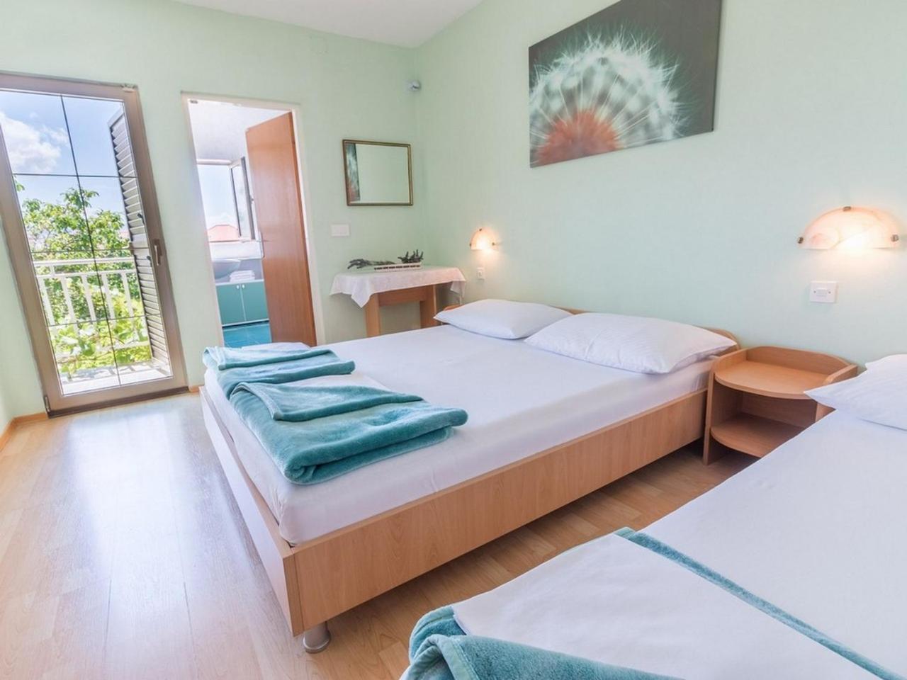 באסקה Apartment And Rooms Kristina מראה חיצוני תמונה
