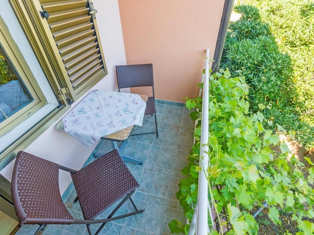 באסקה Apartment And Rooms Kristina מראה חיצוני תמונה